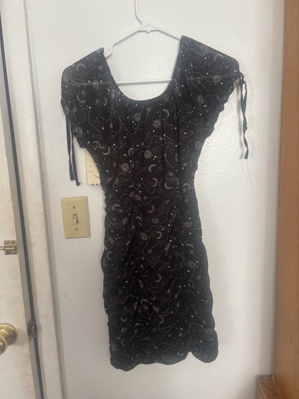 Women’s Size Medium Ultra Flirt Black Moon & Star Print Mini Dress - Picture 6 of 6